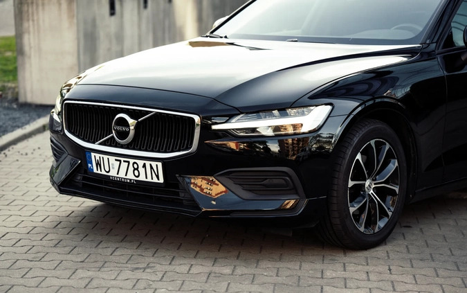 Volvo V60 cena 83000 przebieg: 160000, rok produkcji 2018 z Poznań małe 781